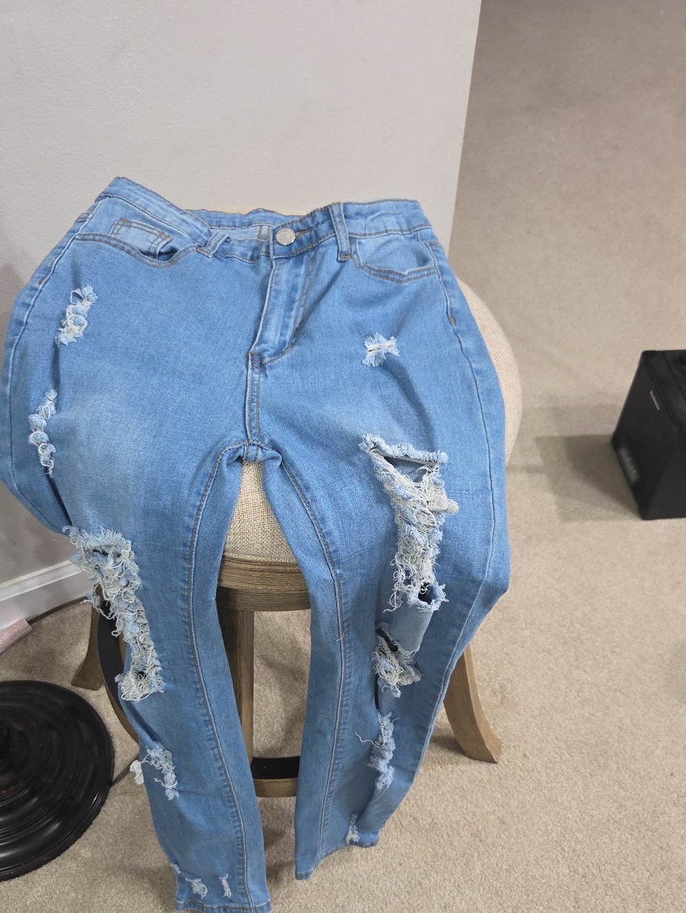 SHEIN Light Blue Ripped Skinny Jeans